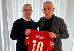 TFF Başkanı Hacıosmanoğlu, Slovenya Futbol Federasyonuna ziyarette bulundu