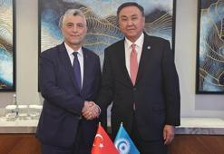 Bakan Bolat, TDT Genel Sekreteri Ömüraliyev ile görüştü