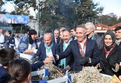 Sultangazi’de gerçekleşen Hamsi Festivali’nde 2 ton hamsi dağıtıldı