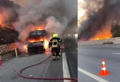 Tarsus'ta seyir halindeki minibüs, alev alev yandı