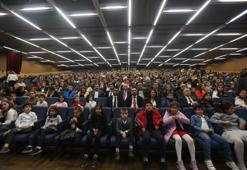 Atatürk’ün çocukluğunu anlatan ‘Mustafa’ filminin galasında protokole çocuklar oturdu