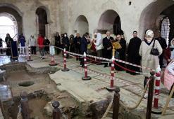 Profesörden 'Noel Baba'nın mozaikleri açılsın' çağrısı