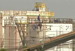 Küba'da okul ve iş yerleri bir süre daha kapalı kalacak