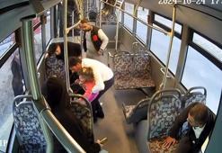 Otobüs şoförü, 2 yaşındaki çocuğu Heimlich manevrasıyla kurtardı
