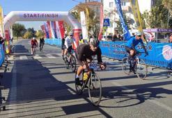 Edirne'de 'Cumhuriyet Kupası Bisiklet Yol Yarışı' yapıldı