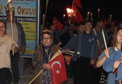 Hatay'da 29 Ekim Cumhuriyet Bayramı fener alayı ve yürüyüşle kutlandı