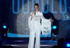 Ankara'da Cumhuriyet Bayramı etkinliğinde Ebru Gündeş konser verdi