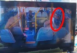 Hafif ticari aracın çarptığı yaya ağır yaralandı; o anlar kamerada