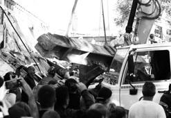 Sırbistan'da tren istasyonunun girişindeki çatı çöktü: 14 ölü