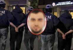 Fatih'te İsmailağa Camisi'nin avlusunda havaya ateş açan şüpheli adliyeye sevk edildi