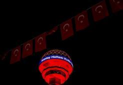 Türkiye’nin sembol yapıları Kızılay kırmızısı ile ışıklandırıldı