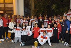 Genç boksörlerden Dünya Şampiyonası'nda 6 madalya