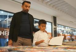 Yazarlığa merakı olan oğluyla 4 kitap yazdı, fuara katıldı