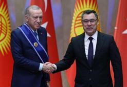 Cumhurbaşkanı Erdoğan'a Manas Nişanı takdim edildi