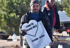 Parçalanmış halde bulunan bebeğe kalp şeklinde mezar taşı