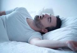 ‘Düzensiz uyku beyin yapısını olumsuz etkiliyor’