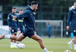 Fenerbahçe AZ Alkmaar deplasmanında, Mourinho tribünde