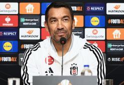 Giovanni van Bronckhorst: Her galibiyet bizi gruptan çıkma hedefine yaklaştırıyor