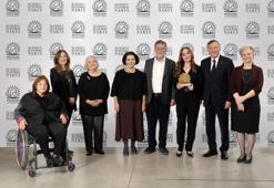 ‘Beyhan Eczacıbaşı İlkgençlik Edebiyatı Yılın Kadın Yazarı Ödülü’ kazananı Meral Karamuk Uğurşan oldu