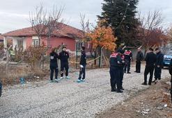 Şizofreni hastası, bıçakla annesini ağır yaraladı, eniştesinin boğazını kesti