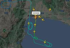 Antalya'da fırtına; havada tur atan uçaklar havalimanına inemedi