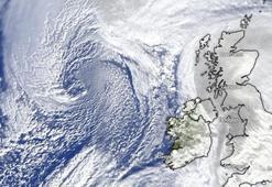 İrlanda'da ‘Bert Fırtınası’ etkili oldu