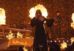 Adele son konserini verdi