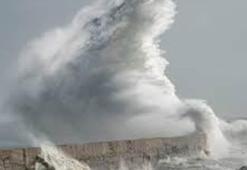 İngiltere'de Bert Fırtınası nedeniyle 5 kişi hayatını kaybetti