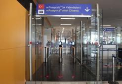 İzmir Adnan Menderes Havalimanı’nda pasaport kontrolü 20 saniye sürecek