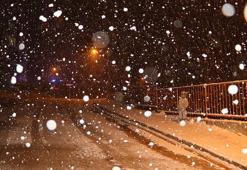 Kar yağışı etkisini gösterdi; Birçok ilde okullar tatil edildi