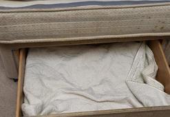 İngiltere’de kızını 3 yaşına kadar çekmecede saklayan anne 7,5 yıl hapis cezasına çarptırıldı