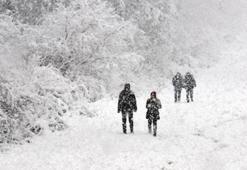 Van'ın 3 ilçesinde okullara 'kar' tatili