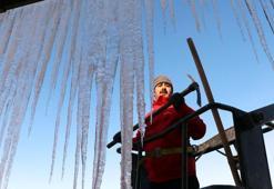 Erzurum'da 'buz kırma timi' görevde