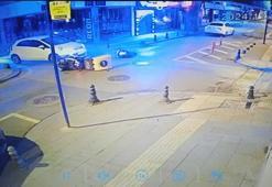 Pendik'te otomobilin çarptığı motokurye yaralandı, o anlar kamerada