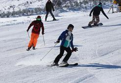 Yıldız Dağı'nda kayak sezonu açıldı