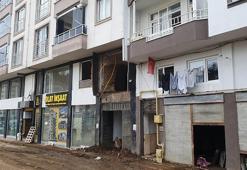 Heyelanın vurduğu binalarda iskana 3 kat sınırı