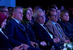 Gençİz Zirvesi'ne katılan Bakan Göktaş ve Bakan Bak, gençlerle tecrübelerini paylaştı