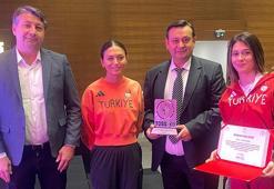 Atletizm Dünya rekortmeni Aysel Önder: Futbol oynamak istiyordum