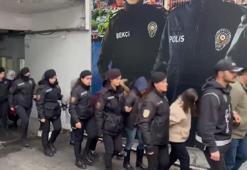 'Yenidoğan Çetesi' soruşturması kapsamında yeni yapılan operasyonda gözaltına alınanlar hastaneye götürüldü