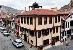Afyonkarahisar'ın tarihi evleri yöresel mimariye göre yenilendi