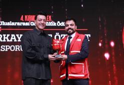 Kırmızı Yelek Uluslararası Gönüllülük Ödülleri 4’üncü kez sahiplerini buldu