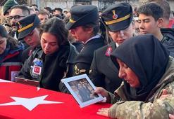 Şehit oğlunu son yolculuğuna 'Allah'ım cennetine al' diyerek uğurladı
