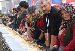 Kocaeli’de 141 metre Adana döneri ikram edildi