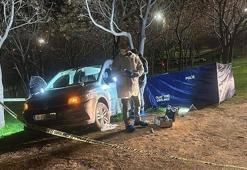 Hafif ticari araçta tartıştığı arkadaşını bıçaklayarak öldürdü