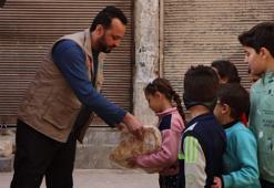 İHH, Suriye’ye 60 TIR dolusu insani yardım malzemesi gönderdi