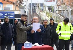 İşçiler, kapatılan madenin yeniden açılmasını istedi