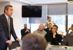 Fenerbahçe Başkanı Ali Koç, Başakşehir maçı öncesinde takımla bir araya geldi