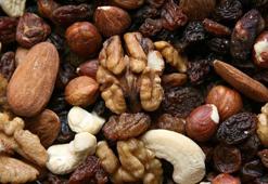 Araştırma: Kuru yemiş tüketmek demans riskini azaltıyor