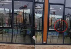 Fatih'te eski sevgilisine falçatayla saldırıp, kendi boğazını kesti: 3 yaralı