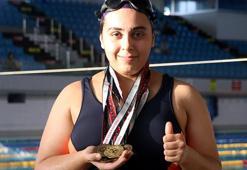 Otizmli Elçin, yüzmede yarıştığı 6 kategoride Türkiye şampiyonu oldu